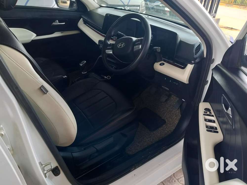 Hyundai Verna 1.5 Mpi Mt Sx (o), 2024, Petrol