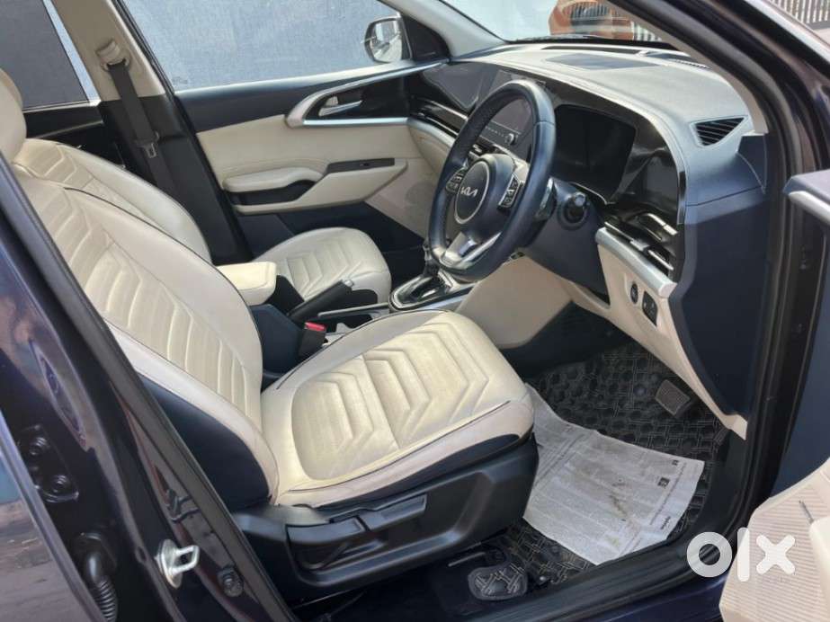 Kia Carens 1.5 Luxury Plus Diesel At 7 Str, 2023, Diesel