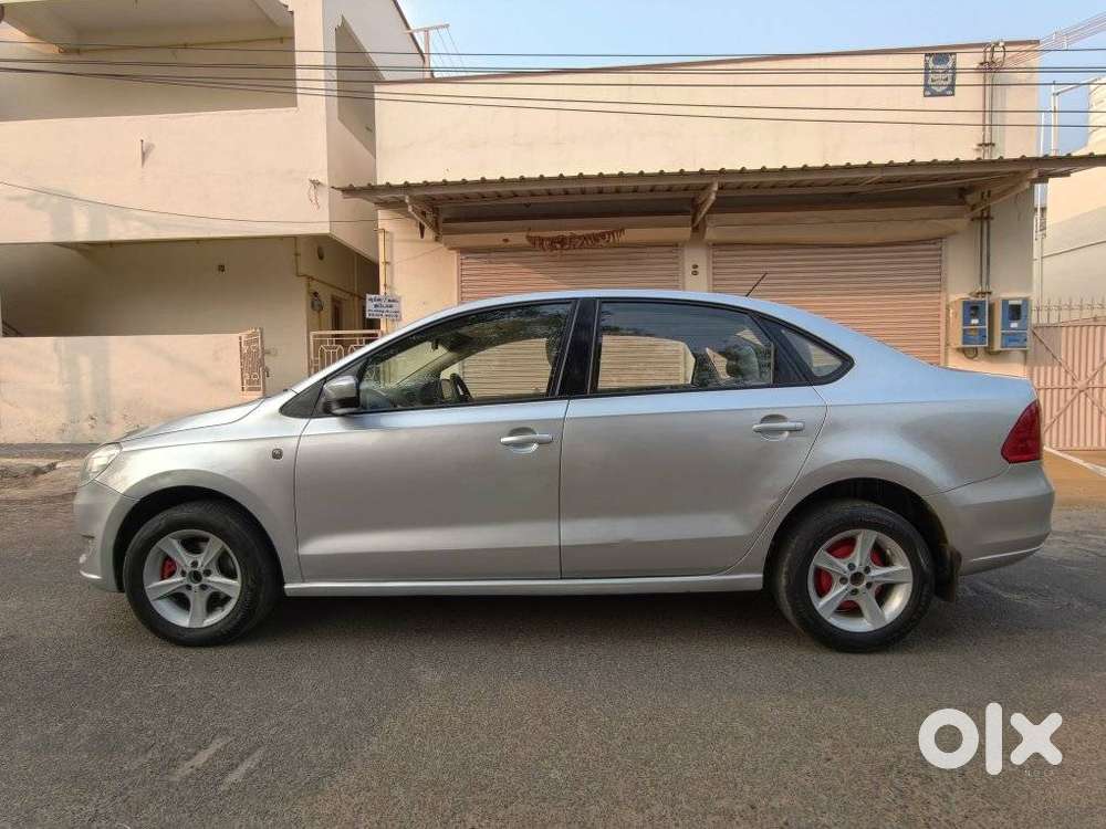 Skoda Rapid 1.6 Mpi Ambition, 2013, Petrol