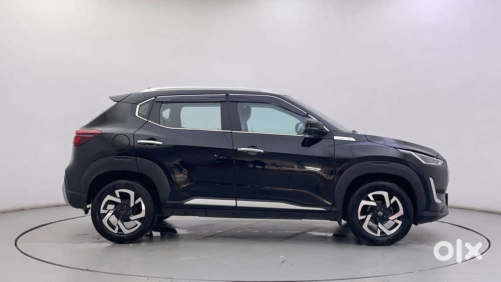 Nissan Magnite 1.0 Xv Premium, 2021, Petrol