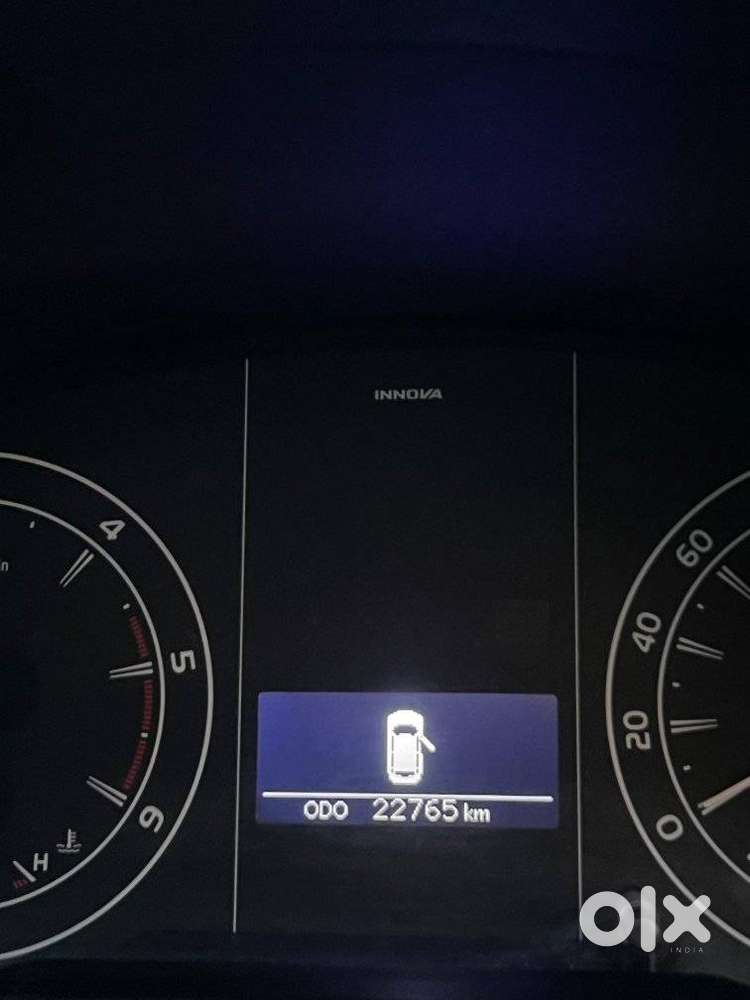 Toyota Innova Crysta 2.4 G Plus Mt 7 Str, 2025, Diesel