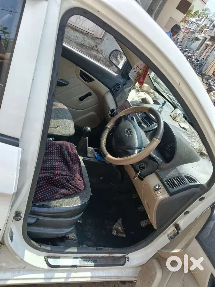 Hyundai Eon Car