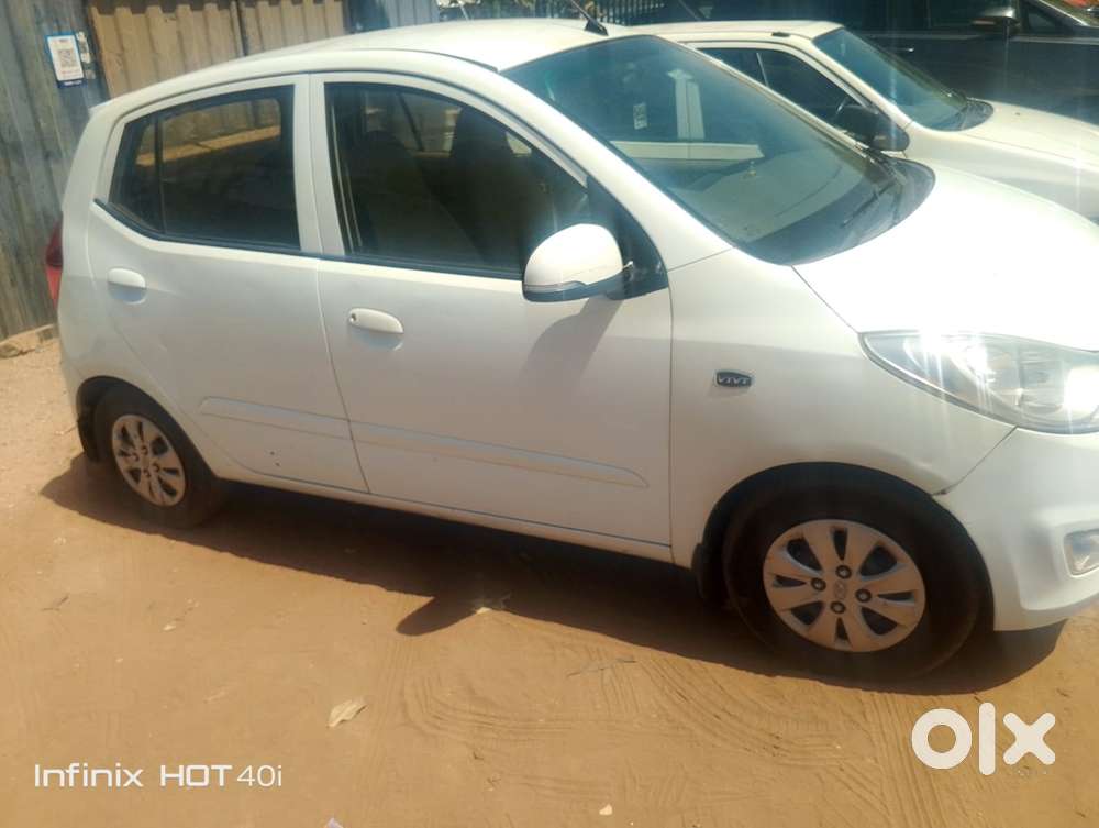 Hyundai I10 Sportz At, 2012, Petrol