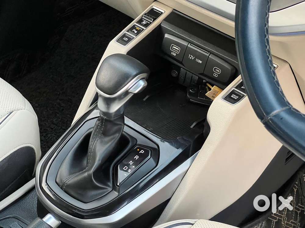 Kia Carens 1.5 Luxury Plus Turbo Dct 7 Str, 2022, Petrol