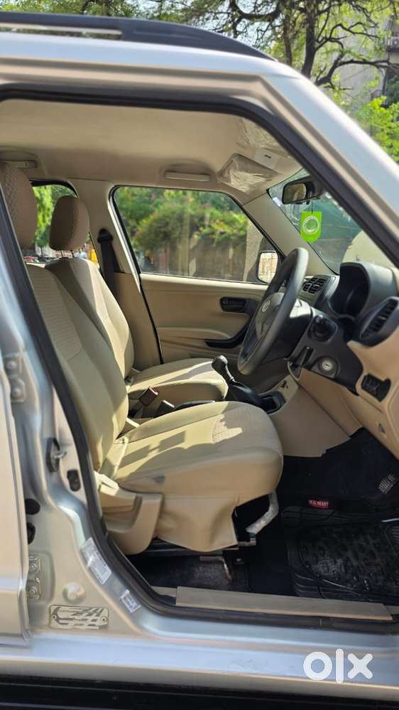 Mahindra Tuv 300 T6, 2017, Diesel