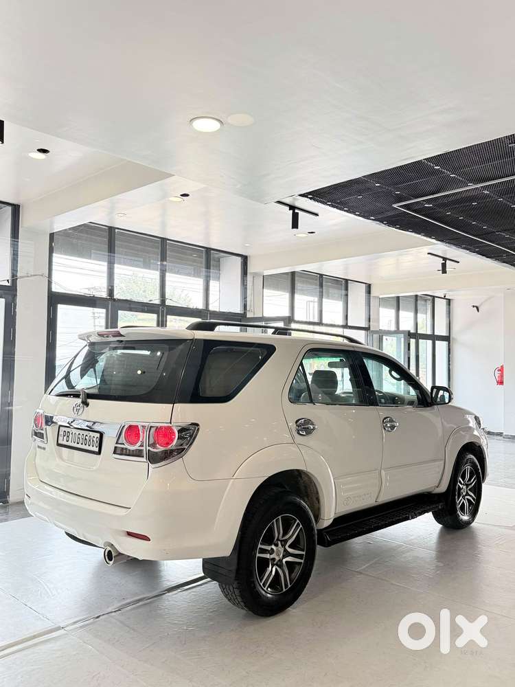 Toyota Fortuner 4x2 At, 2012, Diesel