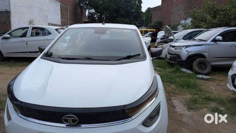 Tata Altroz, 2022, Diesel