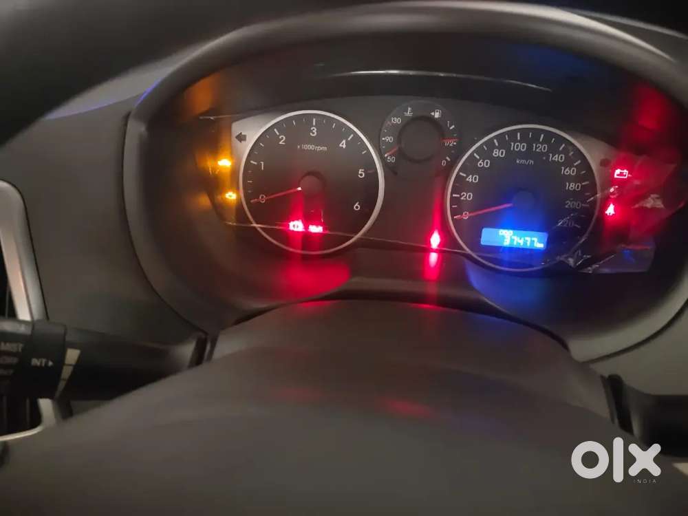 Hyundai I20 2014 Diesel Well Maintained Less Driven With New Tyres