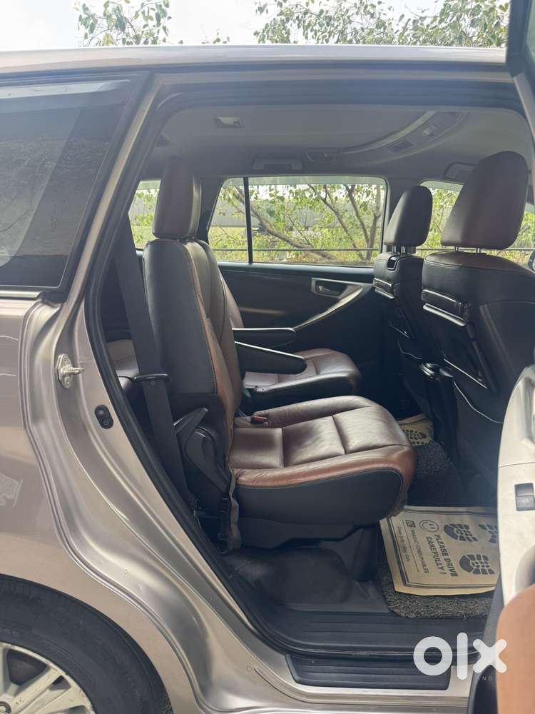 Toyota Innova Crysta 2.8 Zx At, 2016, Diesel