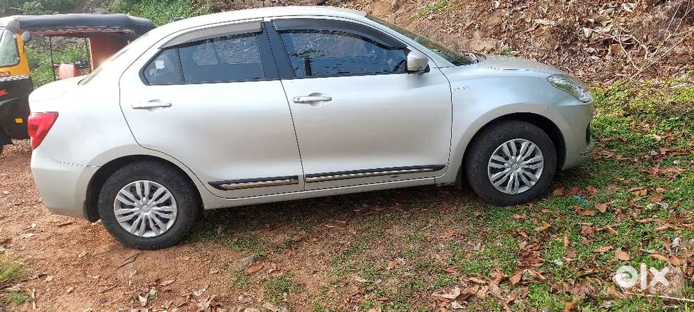 Maruti Suzuki Dzire 2017 Dcmbrmodel 2018 Reg.petrol 75000 Km Driven
