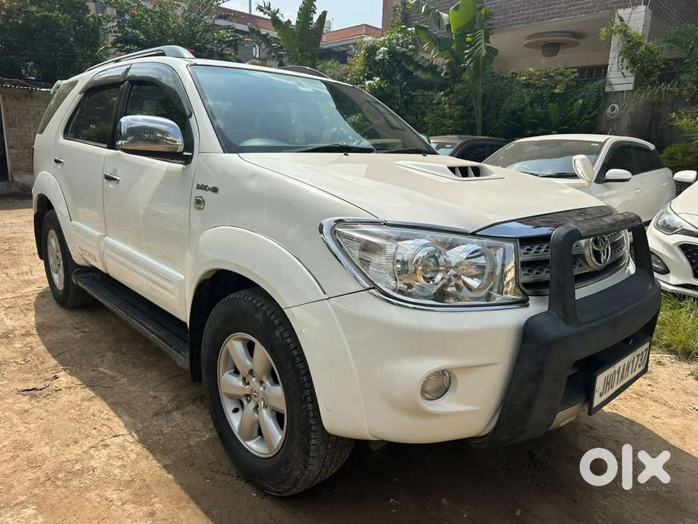 Toyota Fortuner 3.0 4x2 Mt, 2011, Diesel