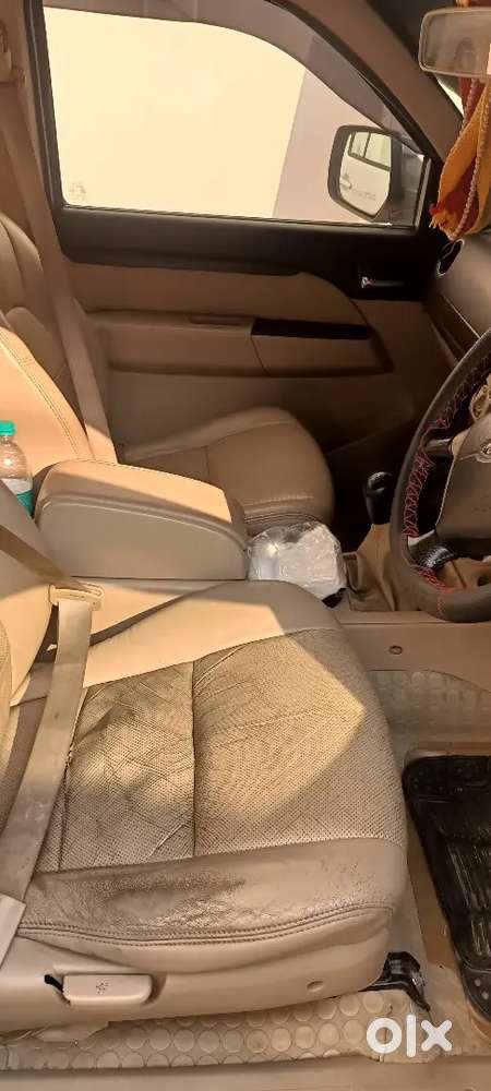 Ford Endeavour 2010