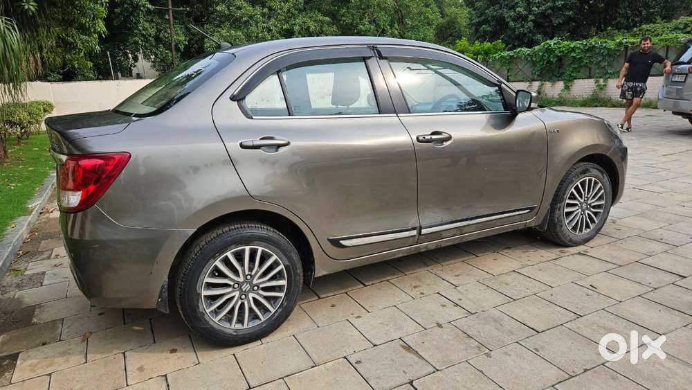 Maruti Suzuki Swift Dzire Zxi+ Amt, 2017, Petrol
