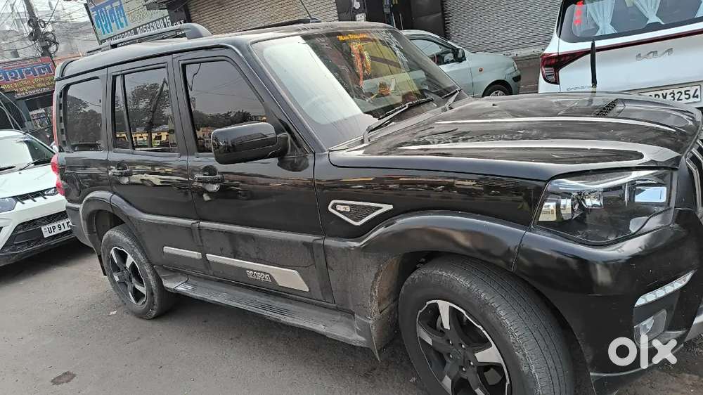 Mahindra Scorpio Classic S11 2025