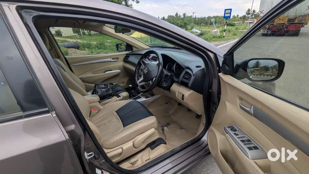 Honda City 2011-2013 V At Exclusive, 2011, Petrol