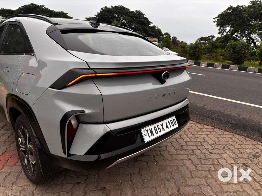 Curvv Petrol 7dct Grey