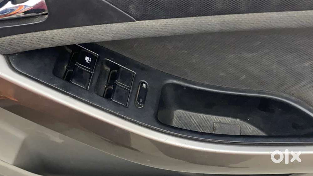 Tata Nexon 1.2 Revotron Xza Plus Dualtone, 2019, Petrol