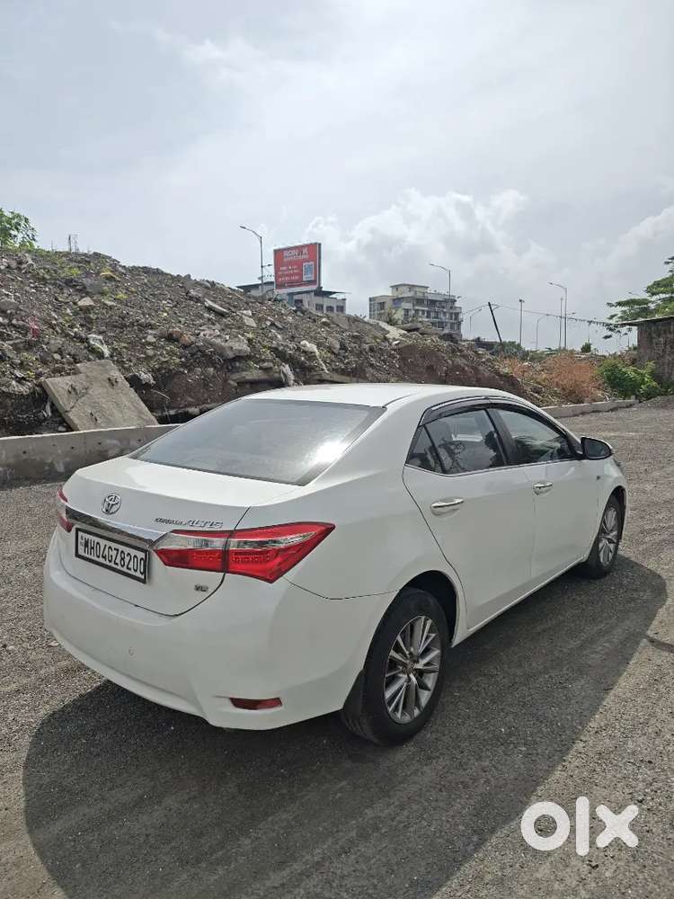 Toyota Corolla Altis 2015