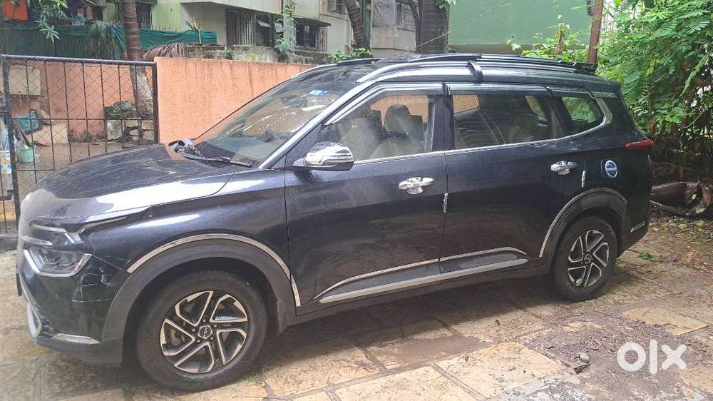 Kia Carens Luxury Fully Loaded Petrol Well Maintained