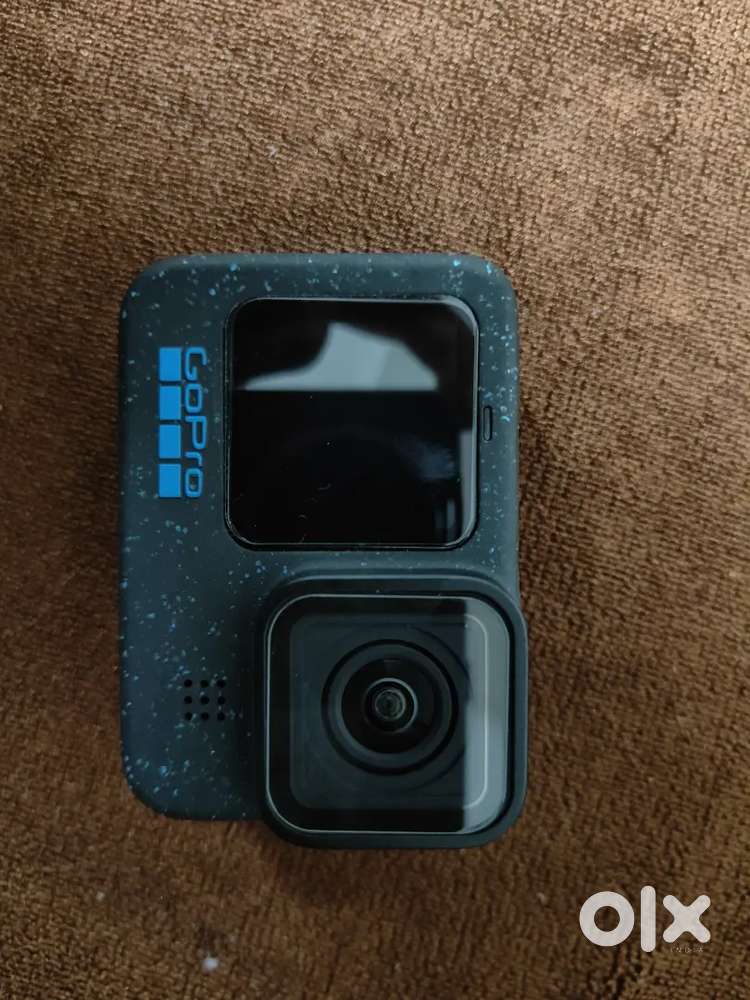 GoPro 12 + ATTACHMENTS + FAST MEMORY CARD