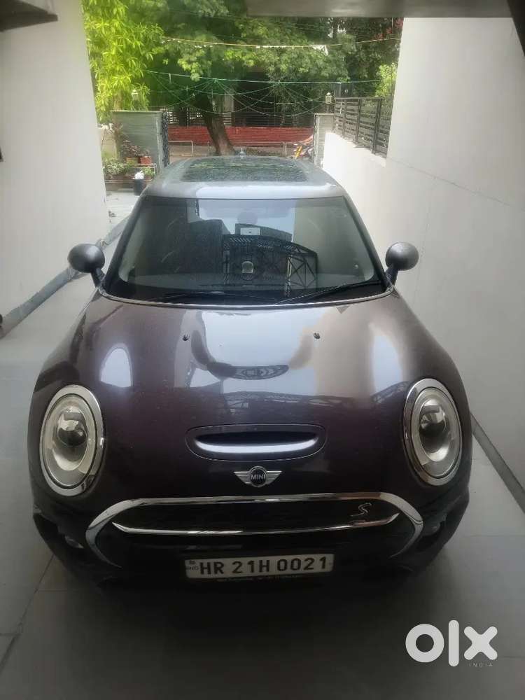 It's A Head Turner Wherever You Go!!