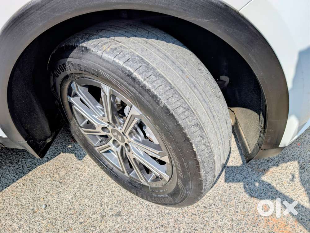 Mahindra Xuv700 2.2 Ax 7 Diesel At Luxury Pack Str Awd, 2023, Diesel