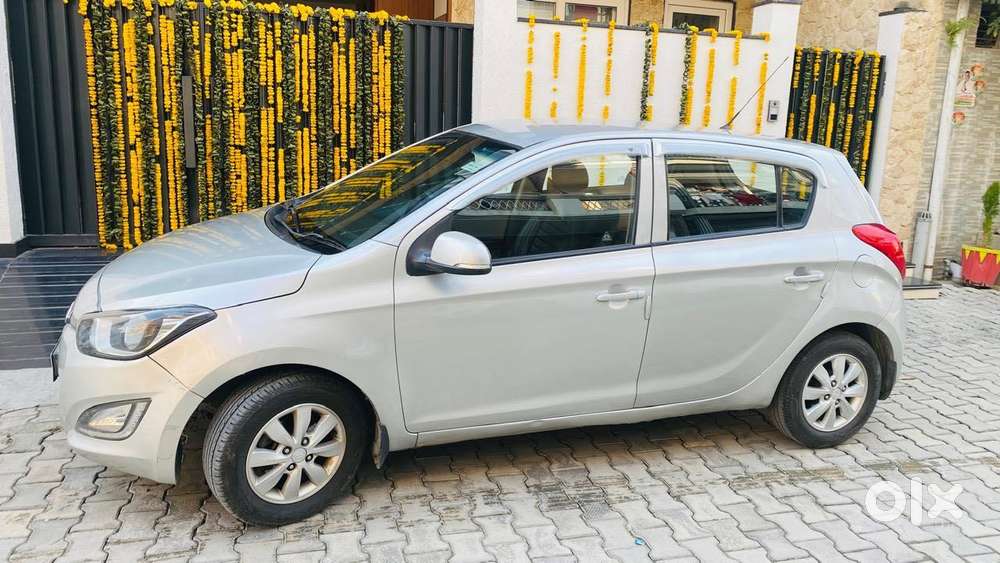 Hyundai I20 Sportz 1.4 Crdi 6 Speed Bs-iv, 2014, Diesel