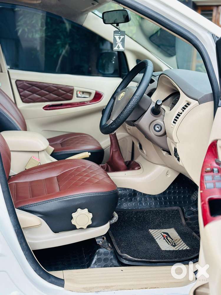 Toyota Innova 2.5 G (diesel) 7 Seater, 2011, Diesel