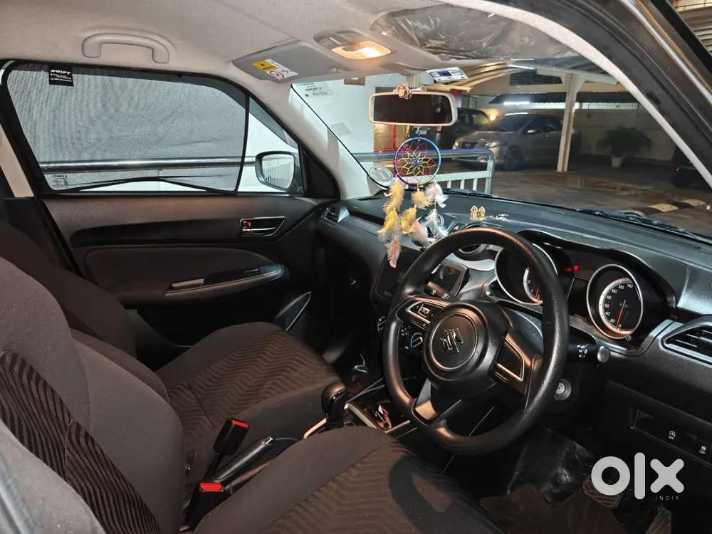 Suzuki Swift Vxi 2023 ,23450 Km,petrol Automatic