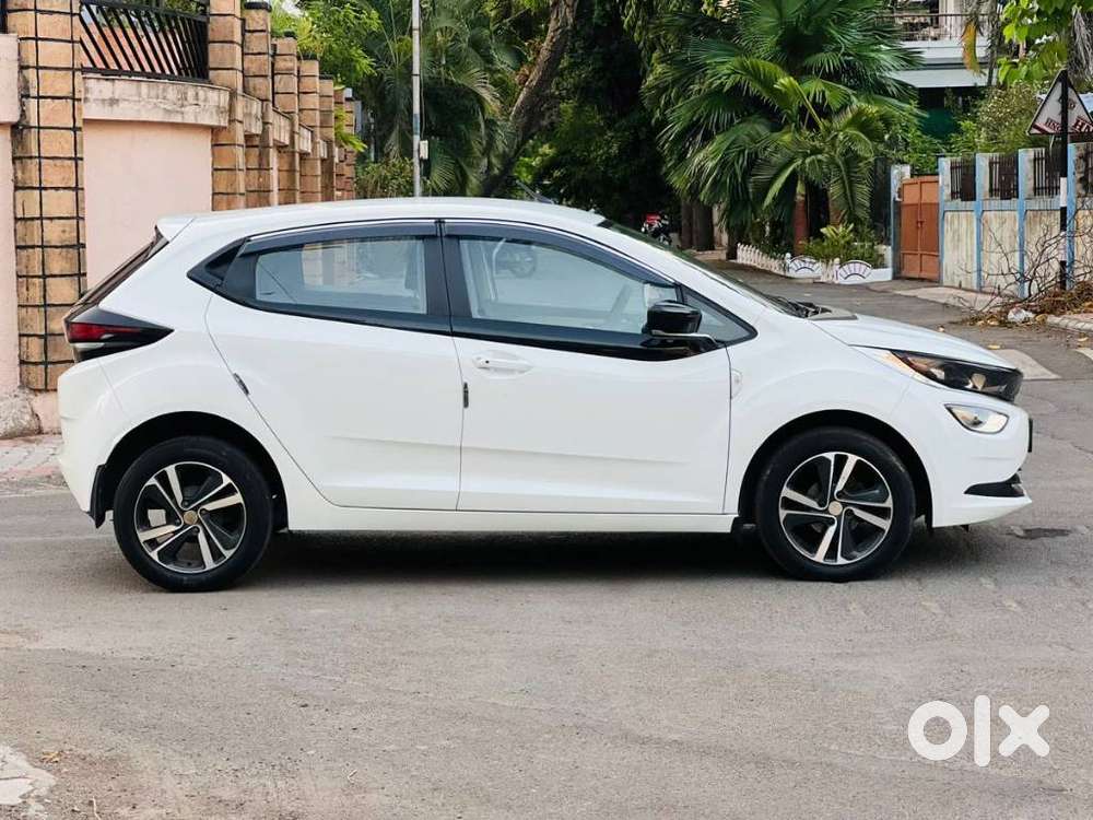 Tata Altroz Xz, 2022, Petrol