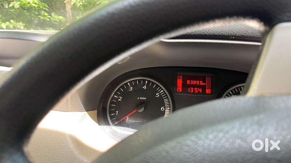 Renault Duster 2014 Diesel. Full Service Record. Front Facelift