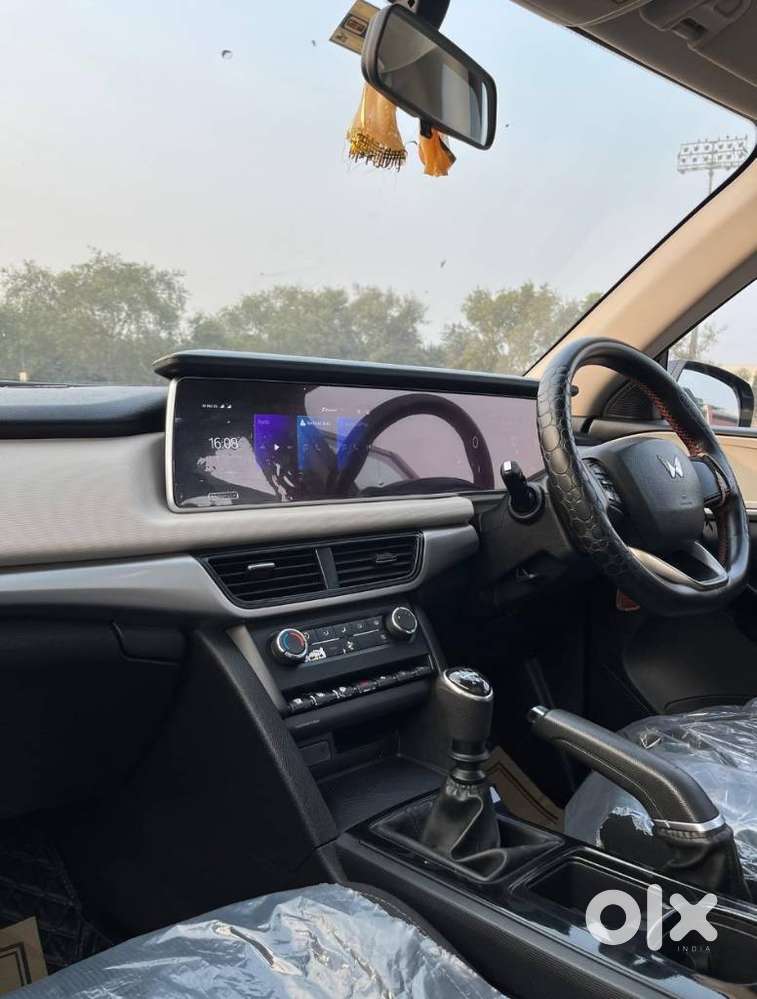 Mahindra Xuv700 2.2 Ax 5 Diesel Mt Str, 2022, Diesel