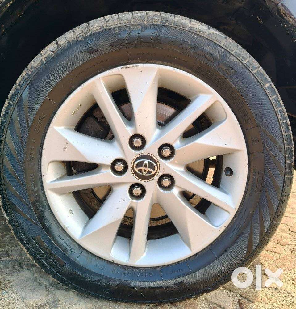 Toyota Innova Crysta 2.4 Gx Mt, 2016, Diesel