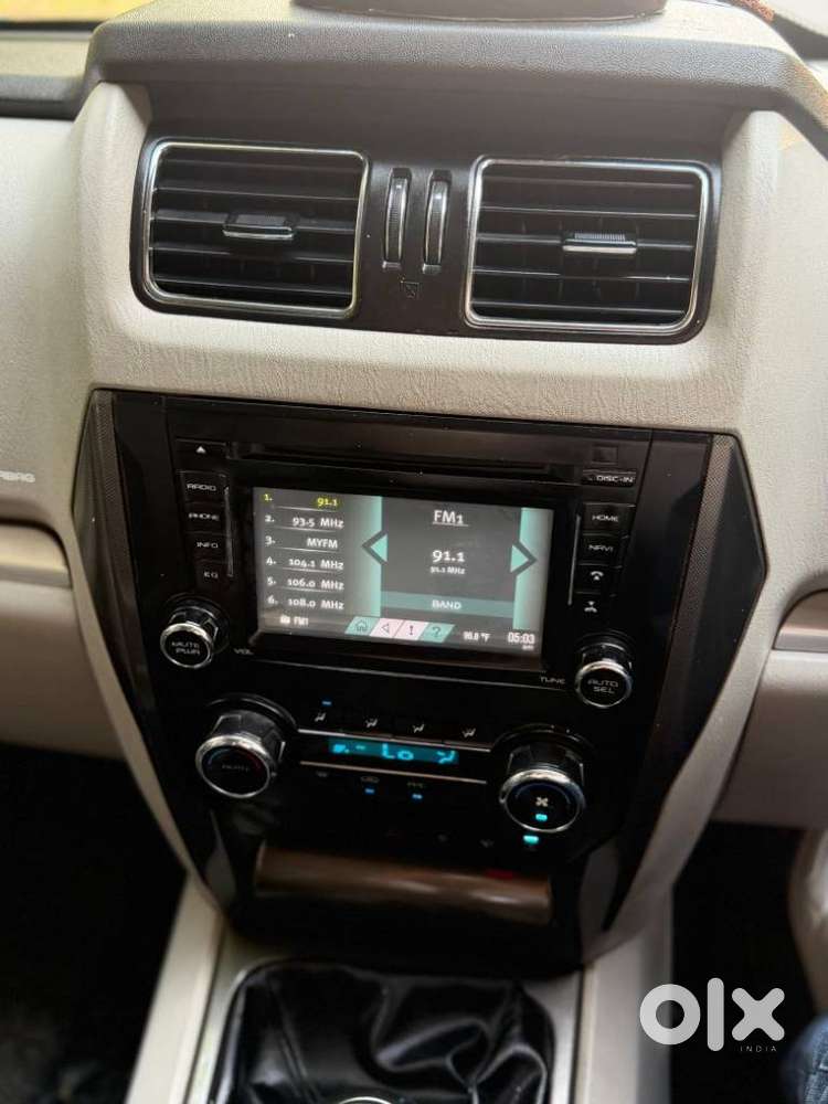 Mahindra Scorpio S10, 2017