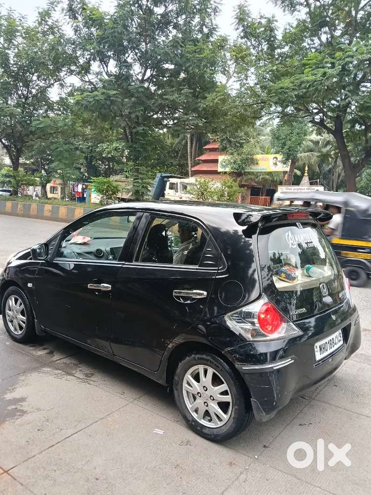 Honda Brio Petrol Mt 2012