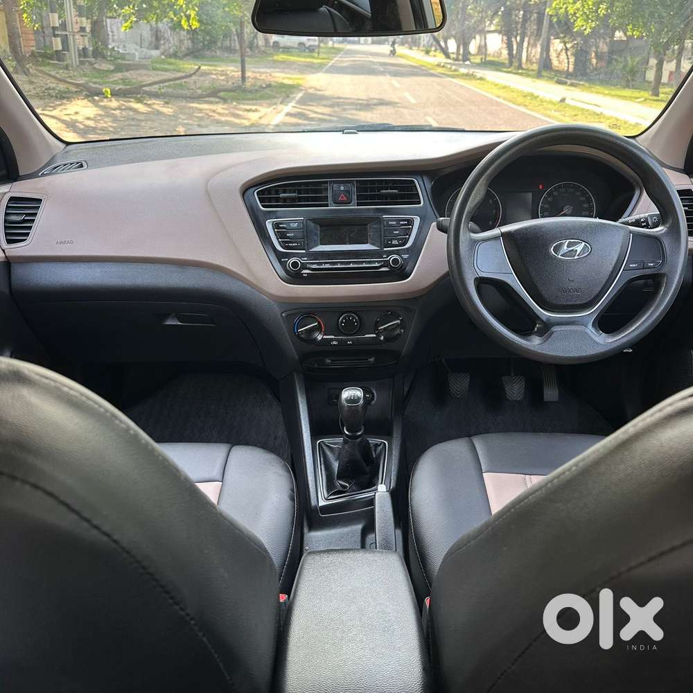 Hyundai I20 Sportz 1.2 Bs-iv, 2018, Petrol