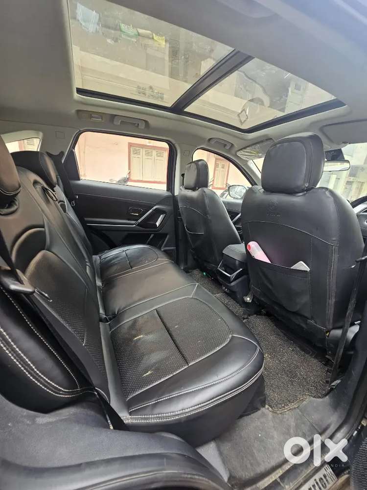 Tata Harrier Xt+ Dark Edition