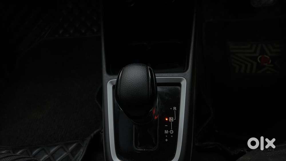 Maruti Suzuki Swift Amt Zxi, 2023, Petrol