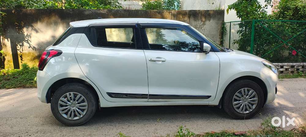 Maruti Suzuki Swift 1.2 Vxi (o), 2022, Petrol