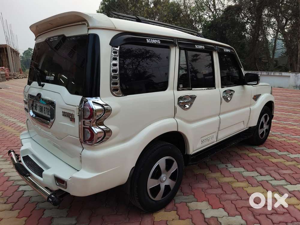 Mahindra Scorpio S6 Plus, 2016, Diesel