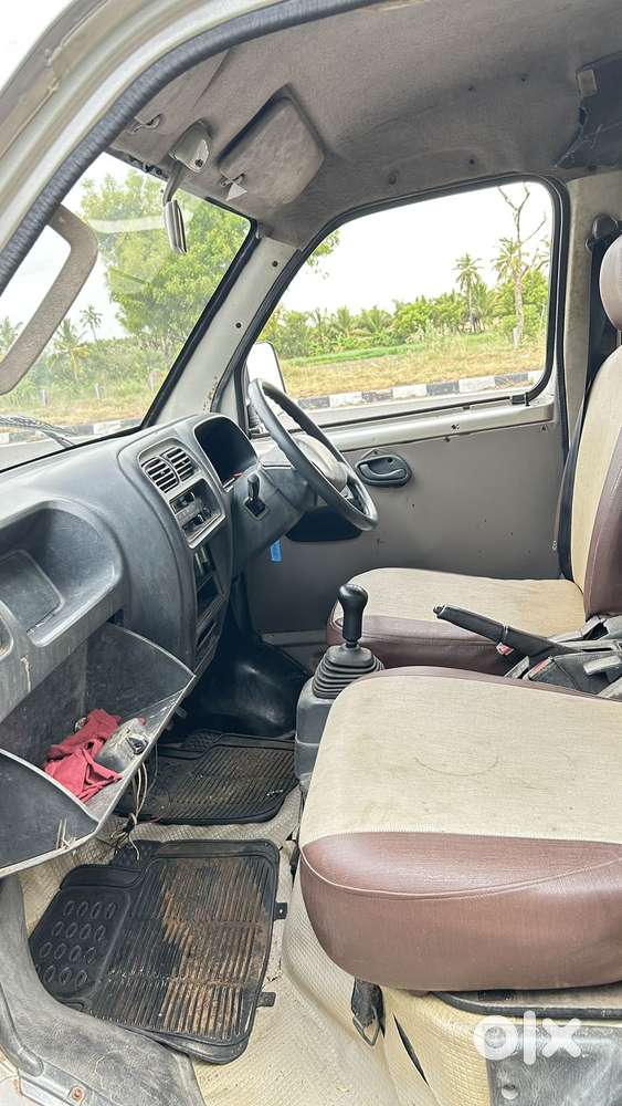 Maruti Suzuki Versa Dx1 8 Seater, 2008, Petrol