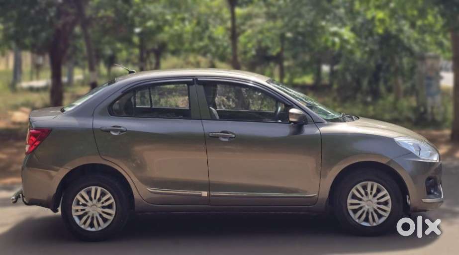 Maruti Suzuki Dzire 1.2 Vxi, 2018
