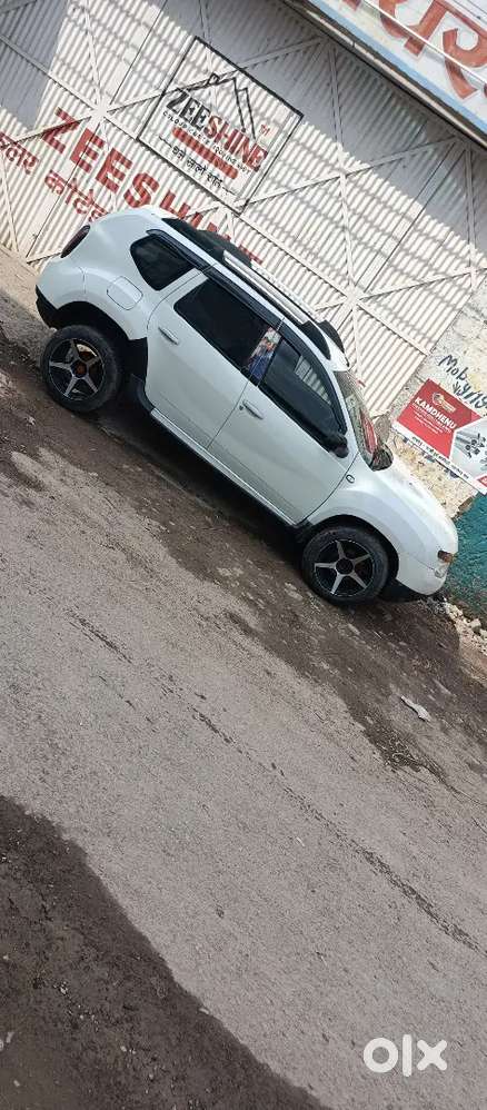 Renault Duster 2015 Diesel 75000 Km Driven