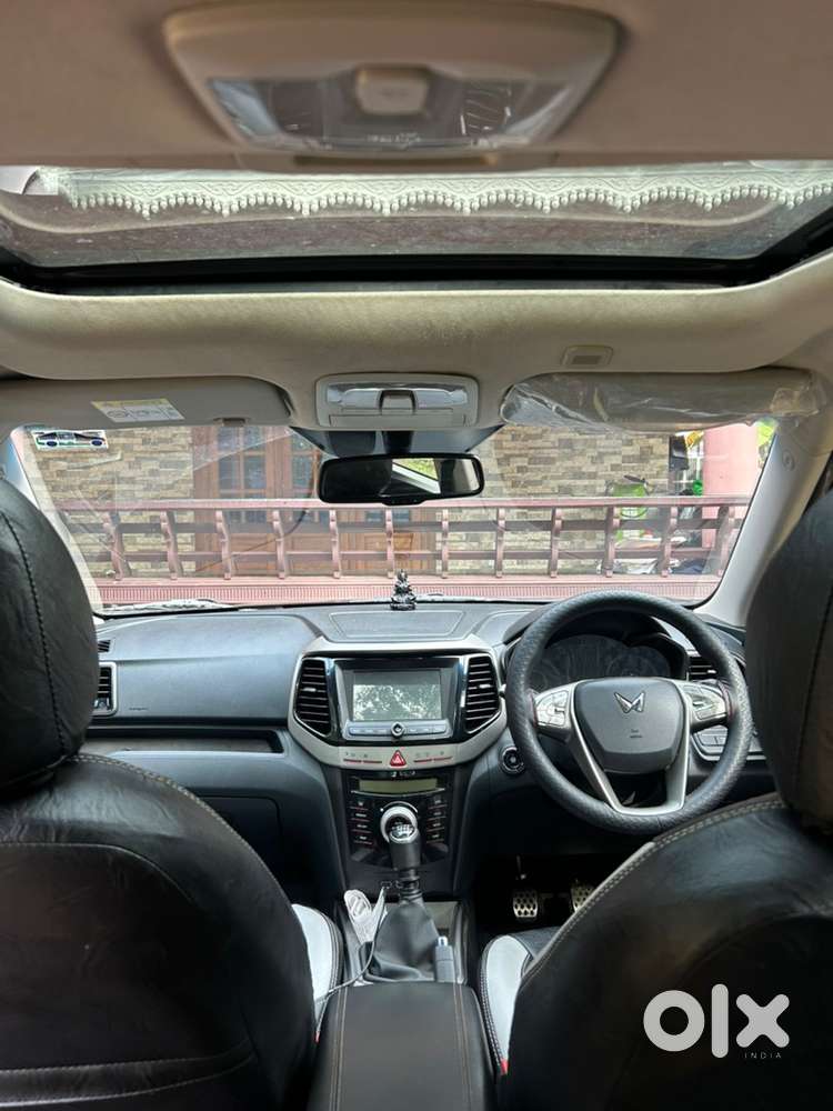 Mahindra Xuv300 2022 Petrol