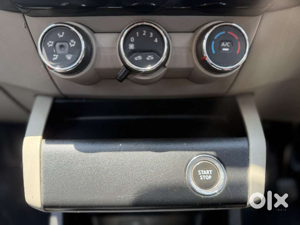 Renault Triber Rxz, 2020, Petrol