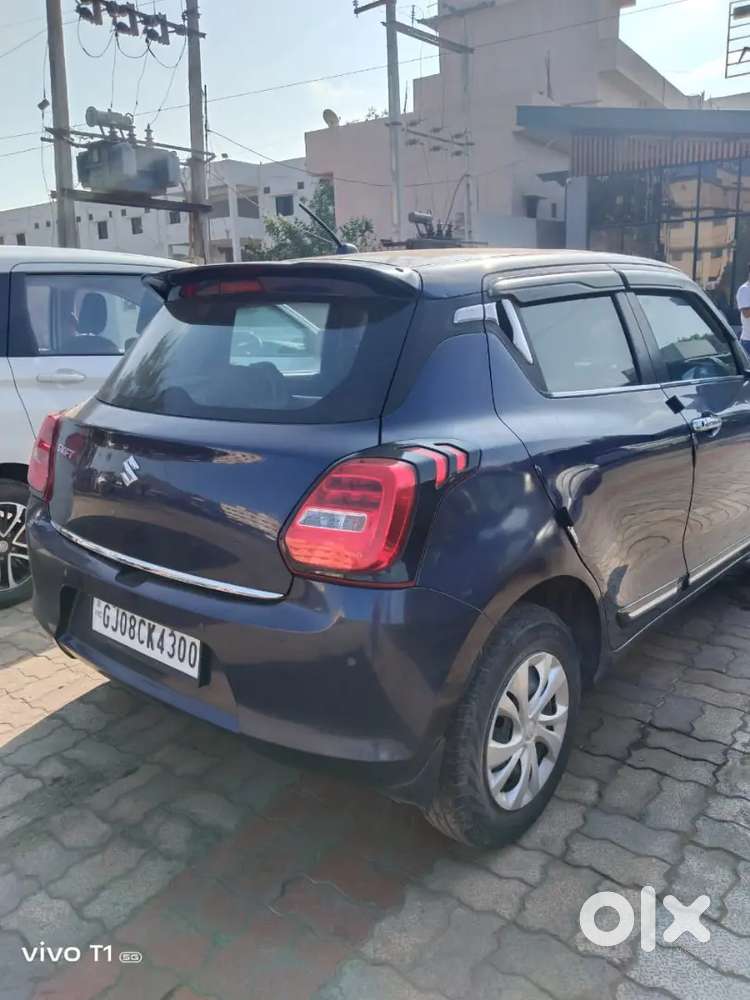 Maruti Suzuki Swift 2022 Petrol 41000km Driven