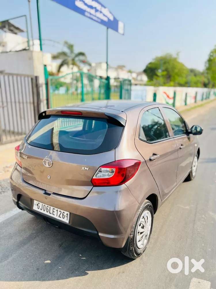 Tata Tiago 1.2 Revotron Xm, 2017, Petrol