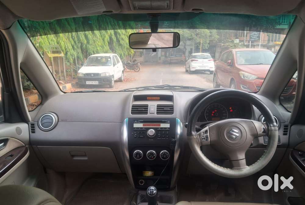Maruti Suzuki Sx4 Zxi, 2010, Petrol