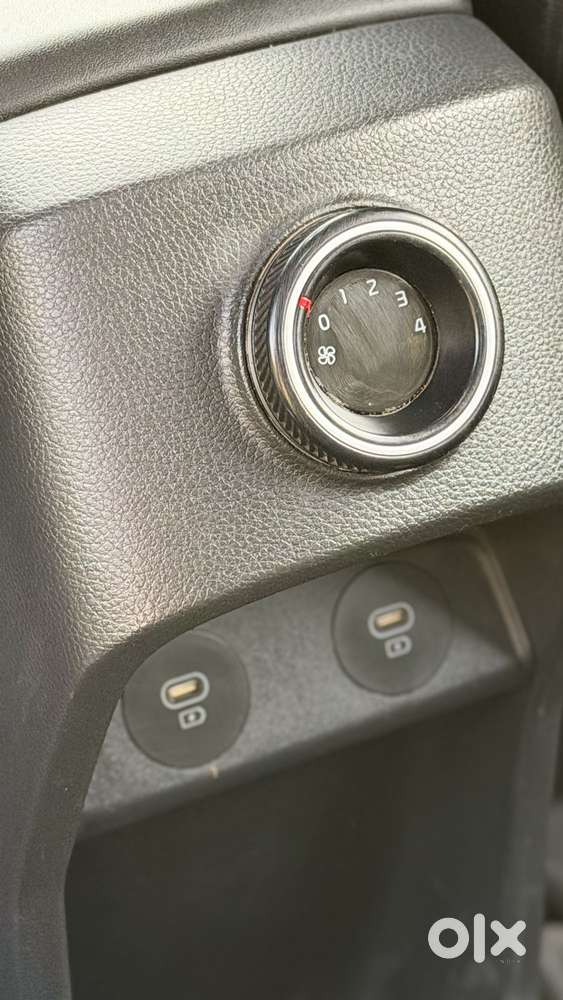 Kia Carens 1.5 Premium Diesel 7 Str Imt, 2024, Diesel