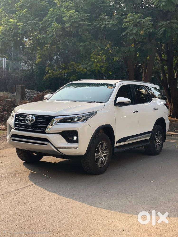 Toyota Fortuner [2021-ongoing] 2.8 2wd Diesel At, 2023, Diesel